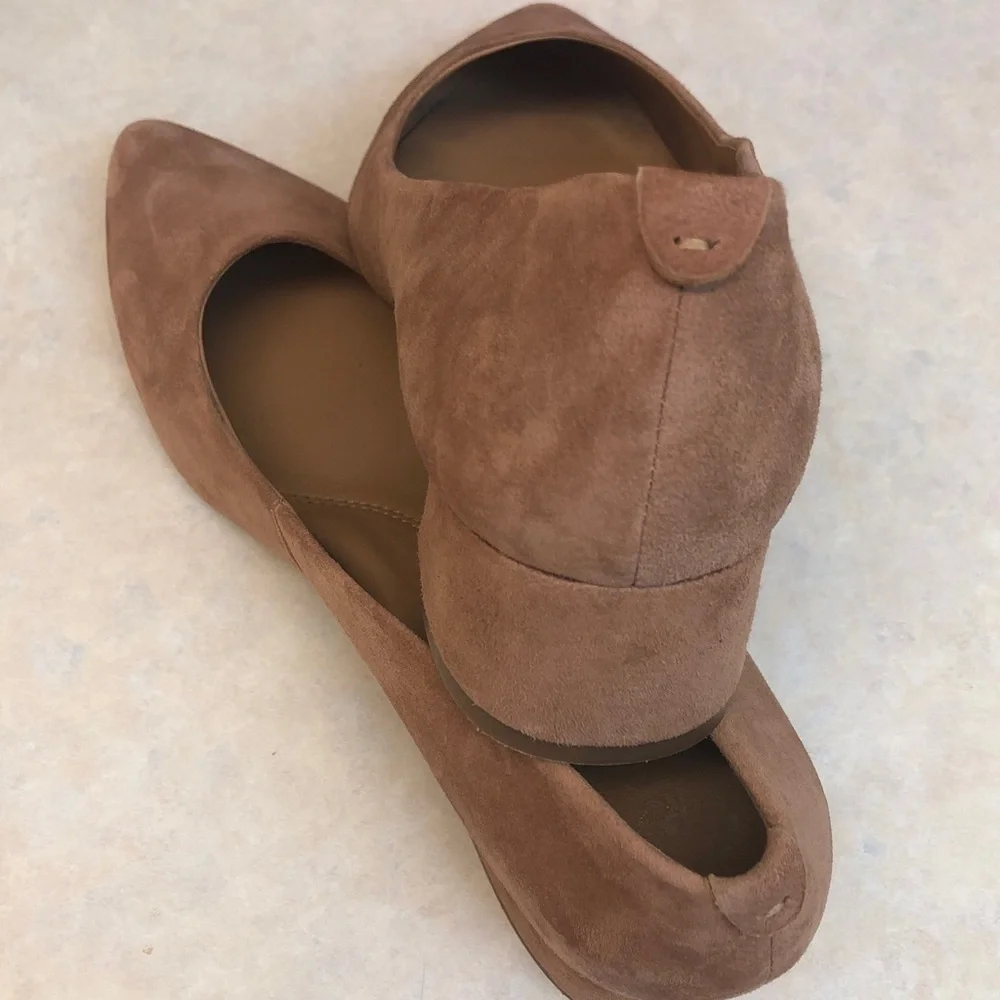 Gentle Souls Gardena Suede Block Heel Pumps in Camel Like New Women's 7.5m
